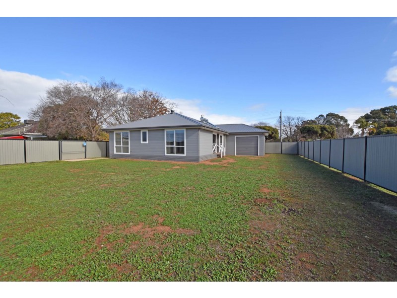 8 Okeefe Street, Kyabram VIC 3620