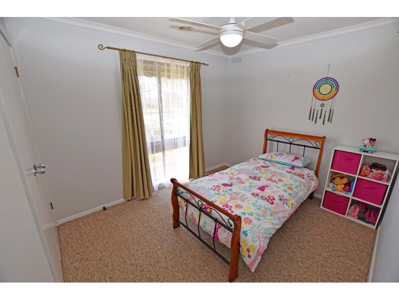 24 Waverley Avenue, Merrigum VIC 3618