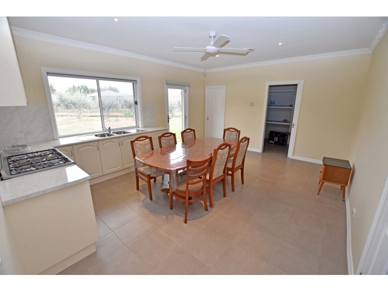 2 Jenmar Drive, Kyabram VIC 3620