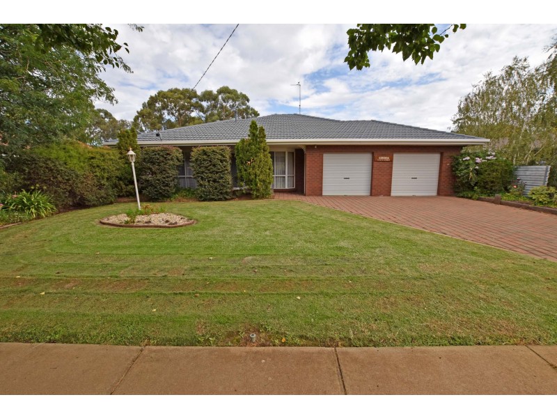 11 Outram Avenue, Kyabram VIC 3620