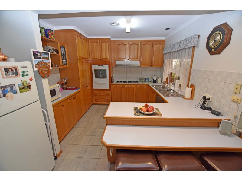 11 Outram Avenue, Kyabram VIC 3620