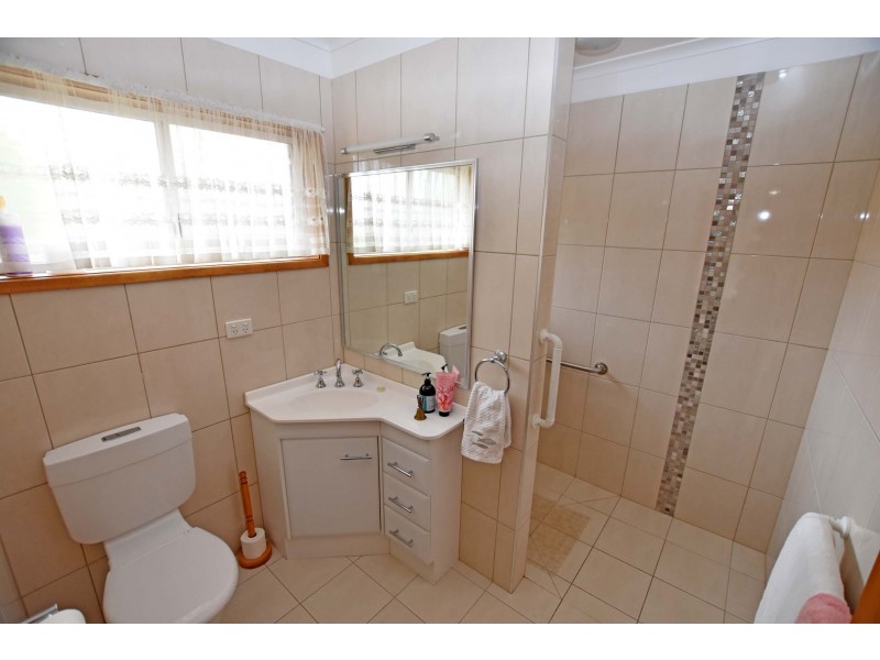 11 Outram Avenue, Kyabram VIC 3620