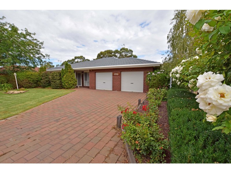 11 Outram Avenue, Kyabram VIC 3620