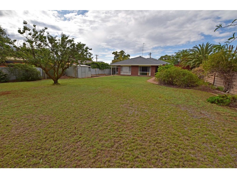 11 Outram Avenue, Kyabram VIC 3620