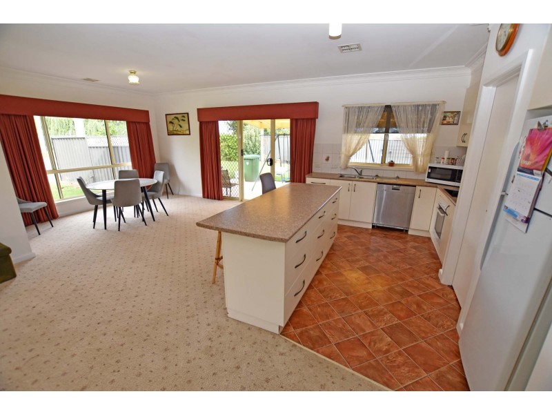 12 Eden Grove, Kyabram VIC 3620