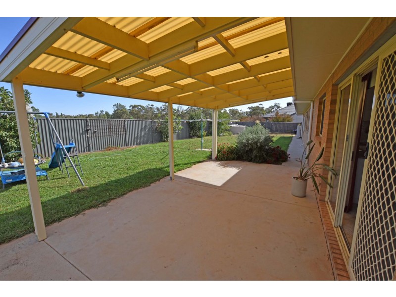 12 Eden Grove, Kyabram VIC 3620