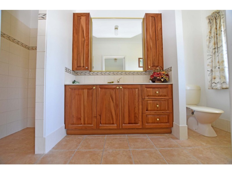 12 Eden Grove, Kyabram VIC 3620