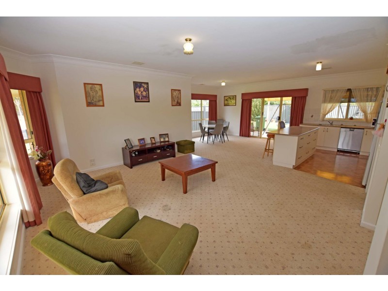 12 Eden Grove, Kyabram VIC 3620