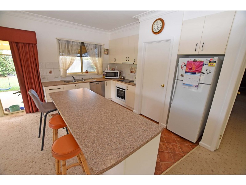 12 Eden Grove, Kyabram VIC 3620