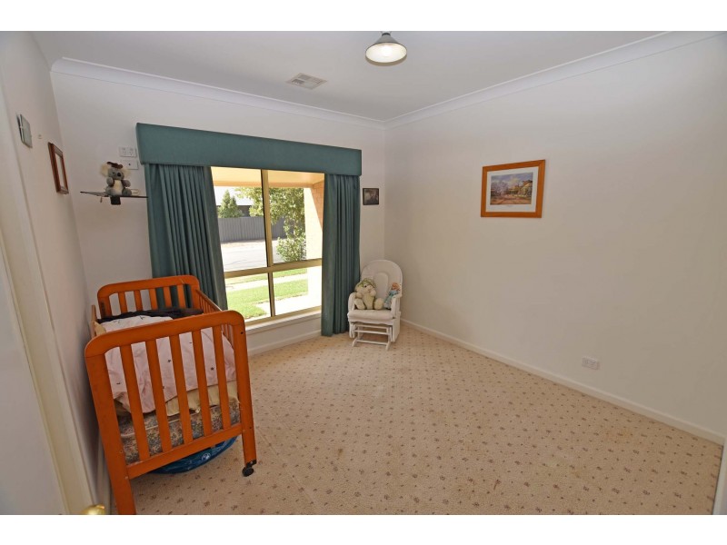 12 Eden Grove, Kyabram VIC 3620