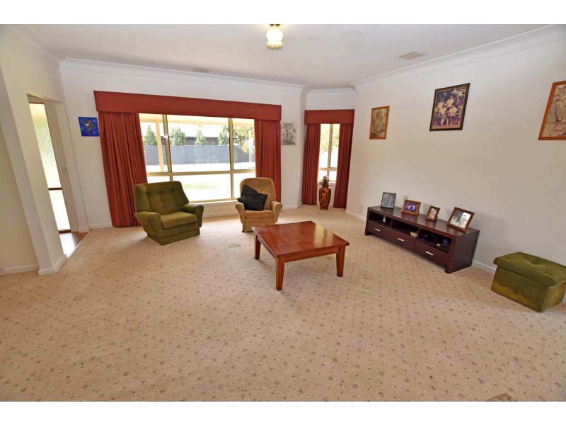 12 Eden Grove, Kyabram VIC 3620