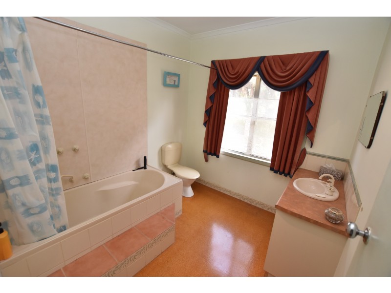 126 Paynes Lane, Lancaster VIC 3620