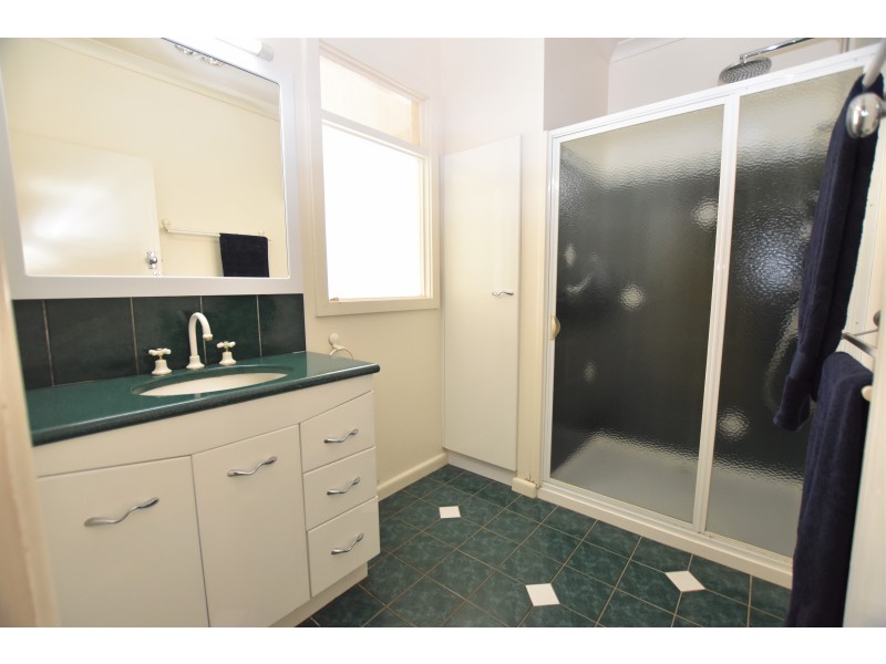 64 Lake Road, Kyabram VIC 3620