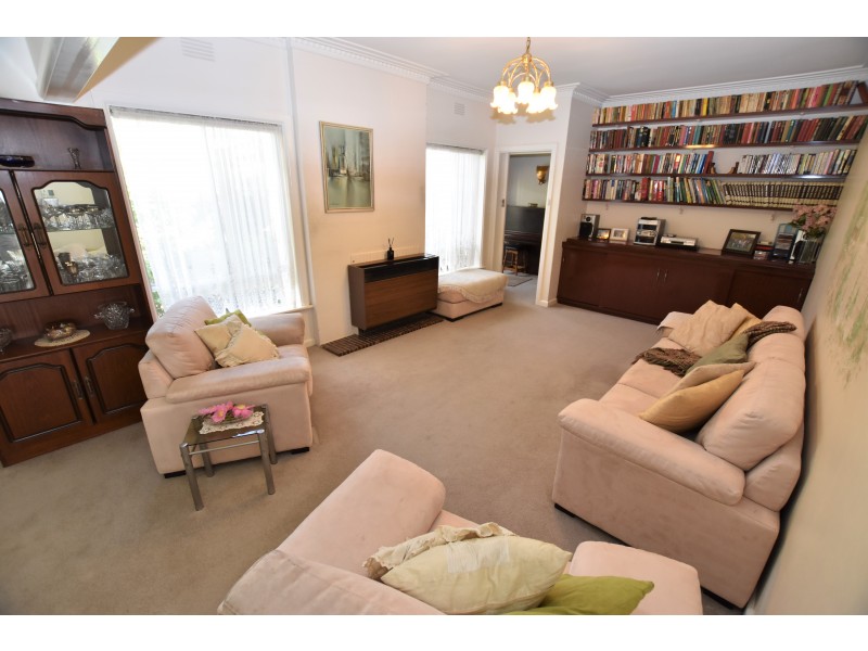 64 Lake Road, Kyabram VIC 3620