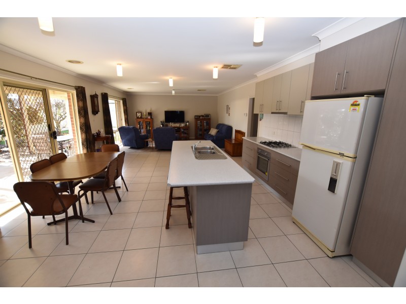 9 Connally Close, Kyabram VIC 3620