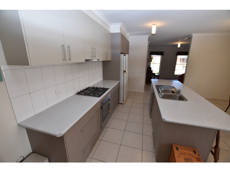 9 Connally Close, Kyabram VIC 3620