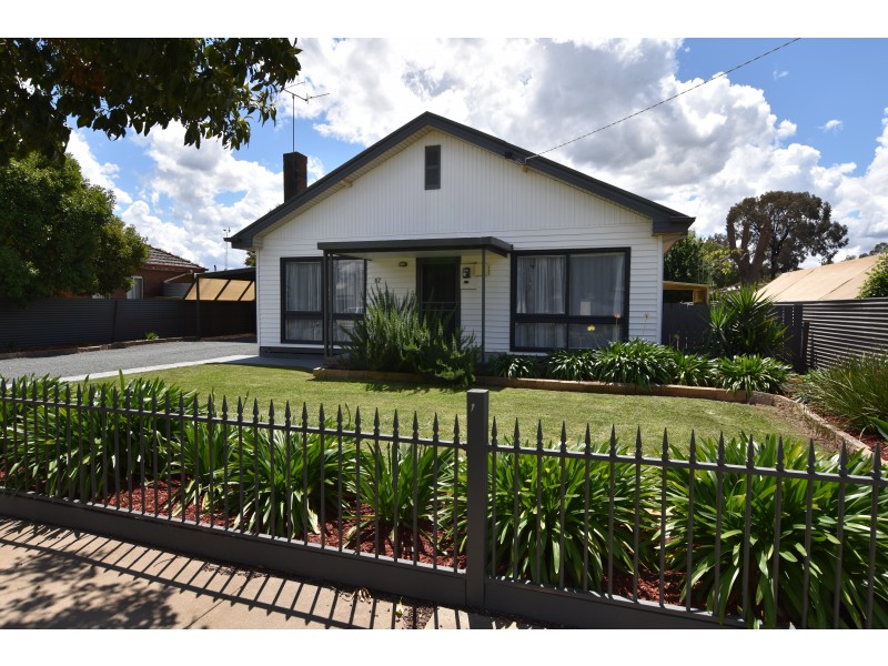67 Edis Street, Kyabram VIC 3620