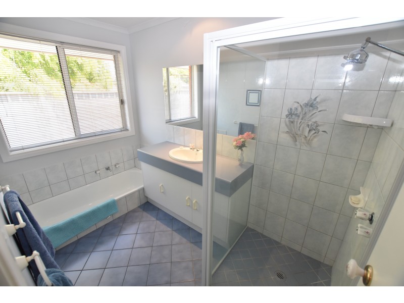 37 Munro Crescent, Kyabram VIC 3620