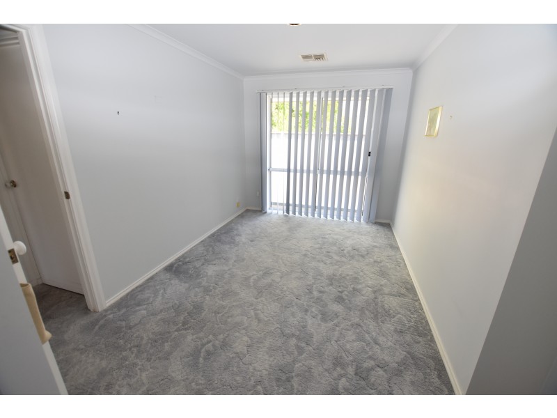 37 Munro Crescent, Kyabram VIC 3620