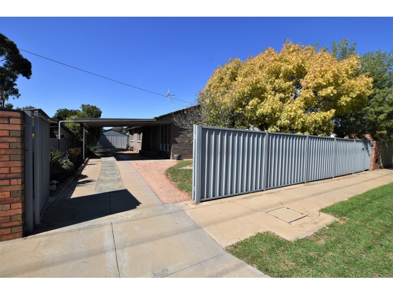 98 Albion Street, Kyabram VIC 3620