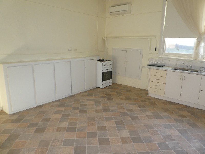 74 Fenaughty Street, Kyabram VIC 3620
