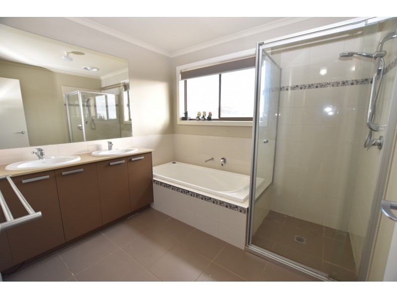 12 Kangaroo Way, Kyabram VIC 3620