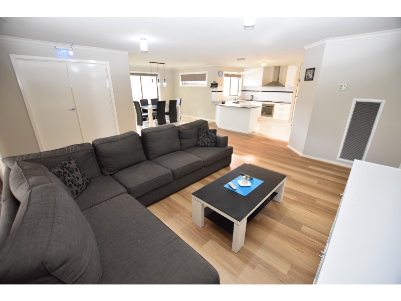 12 Kangaroo Way, Kyabram VIC 3620