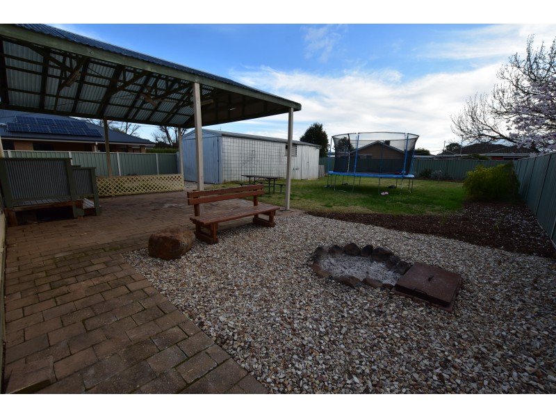 12 Saunders Street, Kyabram VIC 3620
