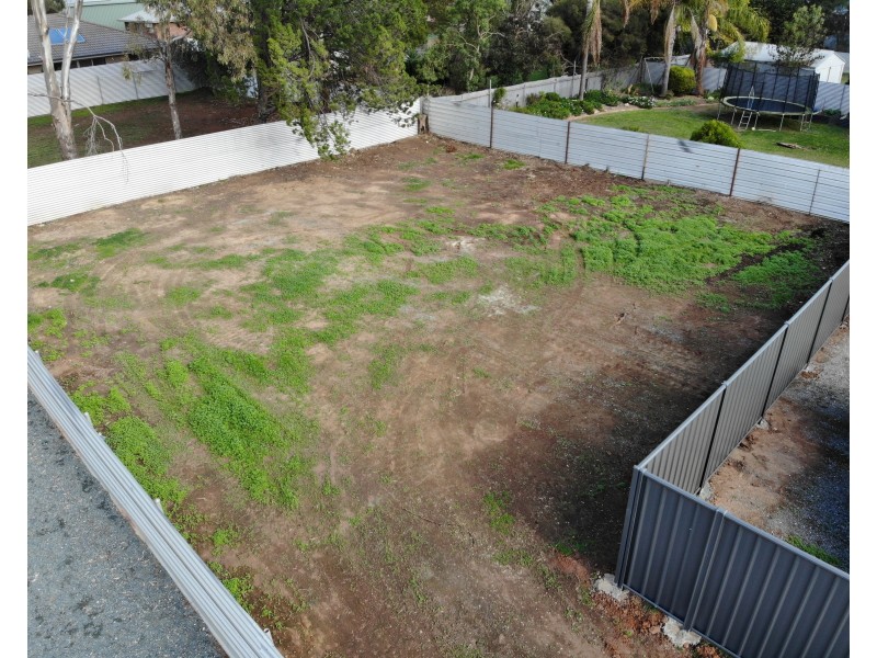 2/96 Fischer Street, Kyabram VIC 3620