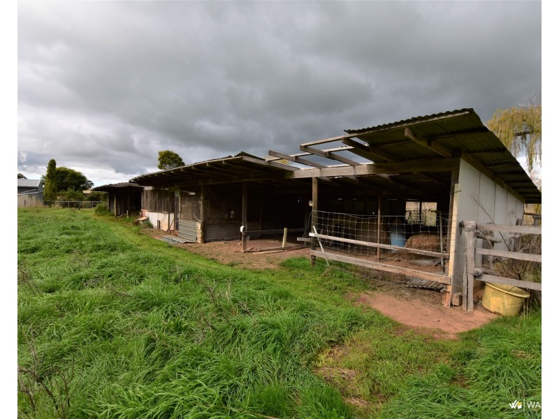 729 Gillies Road, Girgarre VIC 3624