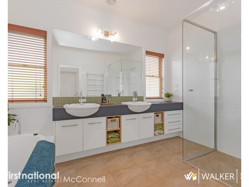 2 Gardadale Drive, Kyabram VIC 3620