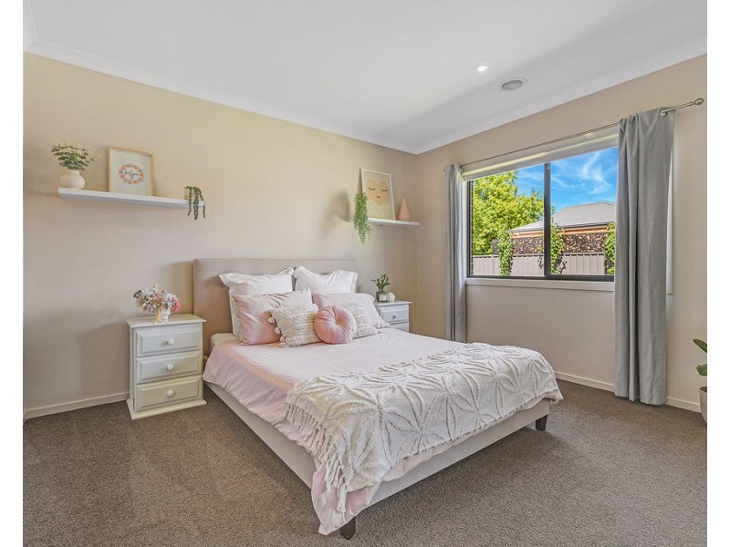 1 Eden Grove, Kyabram VIC 3620