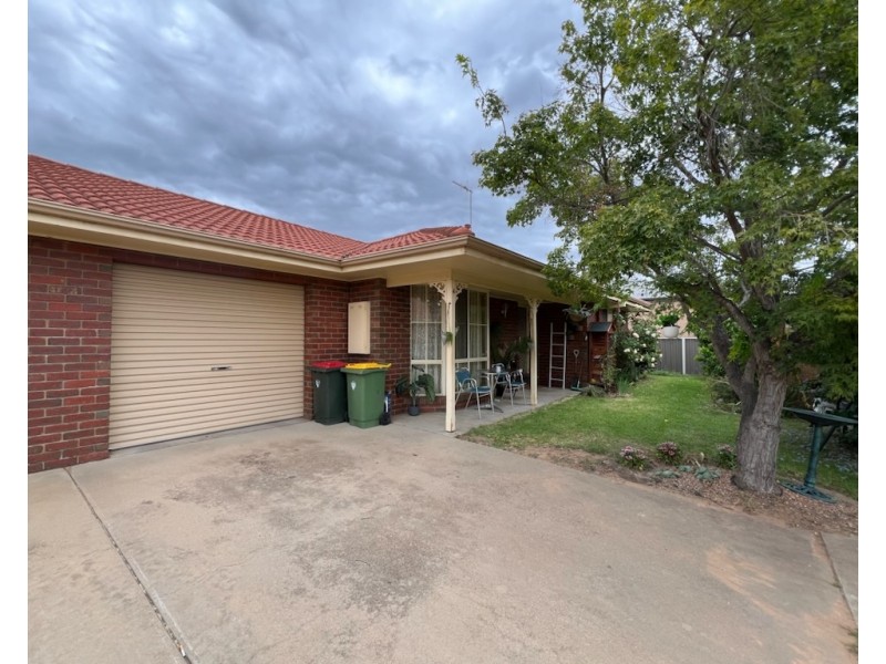 4/134 Fenaughty Street, Kyabram VIC 3620