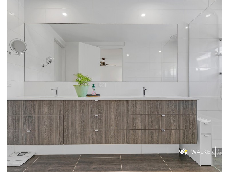 7 Oak Dene Court, Kyabram VIC 3620