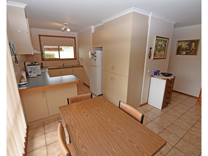 2/17 Munro Crescent, Kyabram VIC 3620