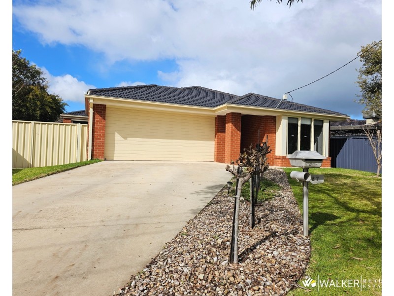 27 Tweddle Street, Kyabram VIC 3620