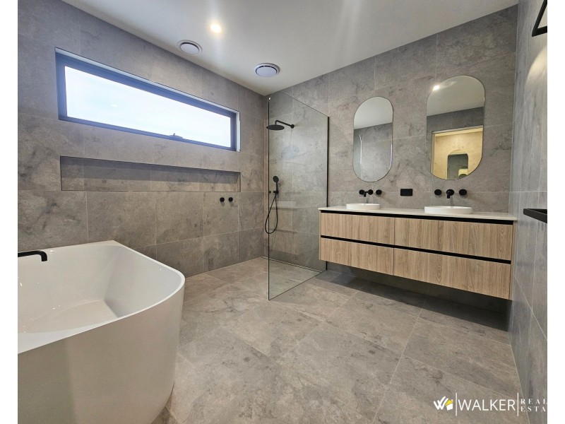 24 Walla Loop, Kyabram VIC 3620