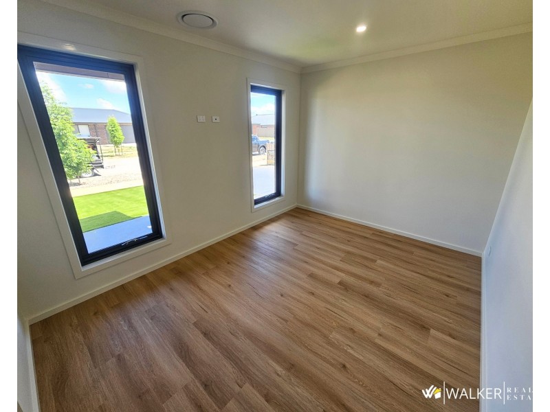 24 Walla Loop, Kyabram VIC 3620