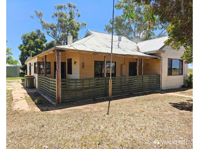 811 White Road, Girgarre VIC 3624
