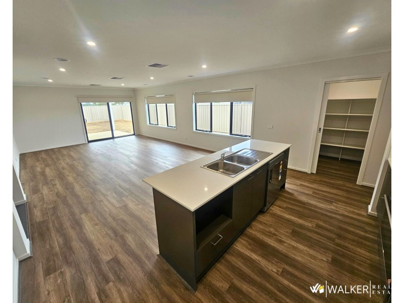 43 Biyala Circuit, Kyabram VIC 3620
