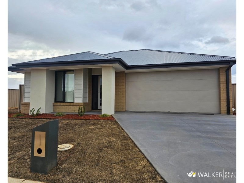 43 Biyala Circuit, Kyabram VIC 3620