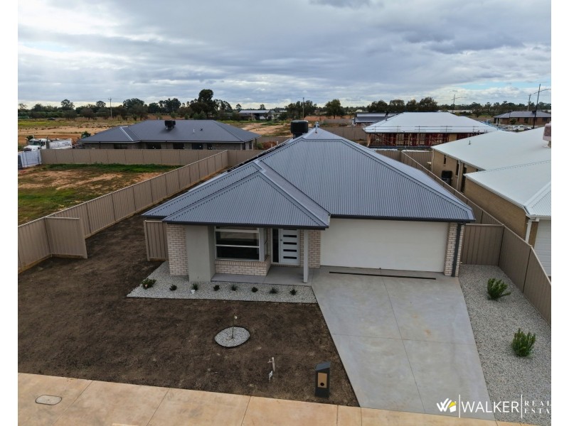 49 Biyala Circuit, Kyabram VIC 3620