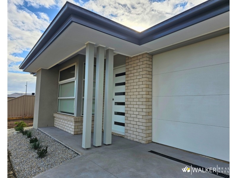 49 Biyala Circuit, Kyabram VIC 3620