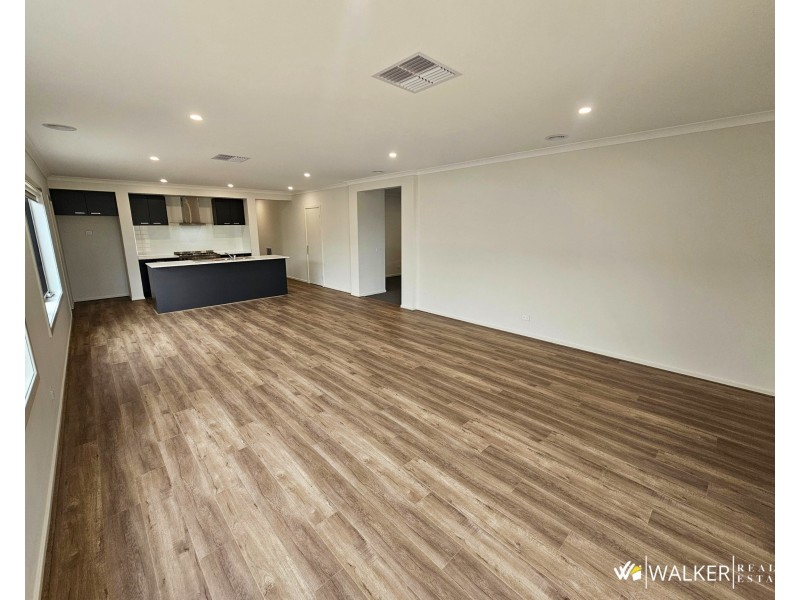 49 Biyala Circuit, Kyabram VIC 3620