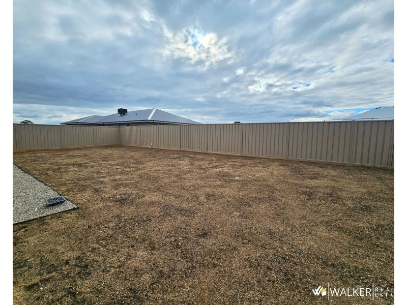 49 Biyala Circuit, Kyabram VIC 3620