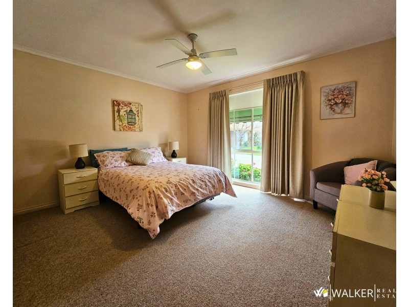 2/134-136 Fenaughty Street, Kyabram VIC 3620