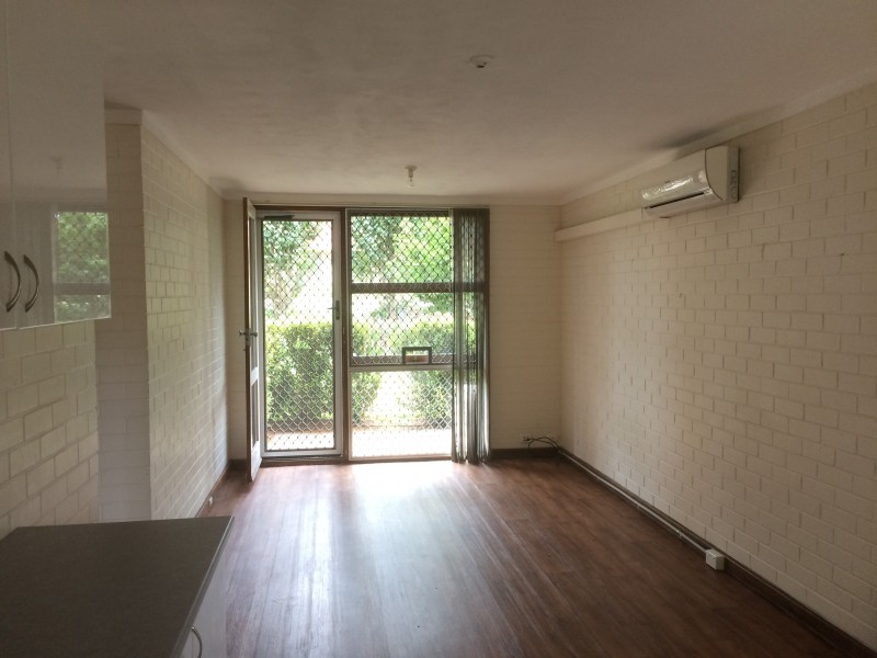 6/221 Clontarf Road, Hamilton Hill WA 6163