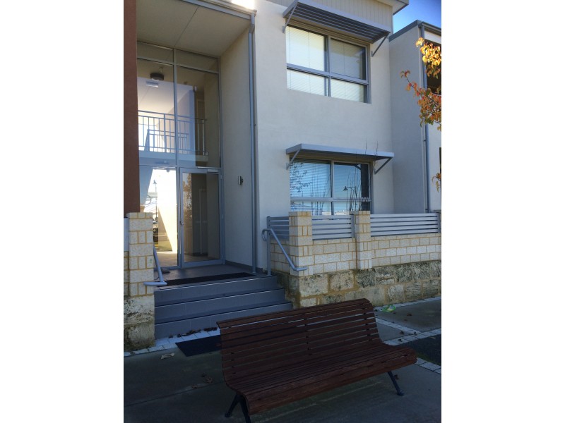 6/1 Esteem Lane, Atwell WA 6164