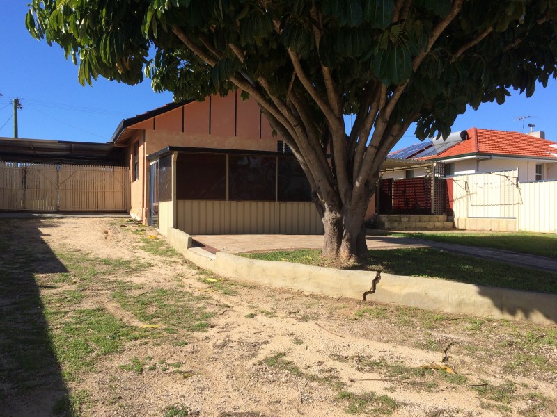 7 Brindle Street, Coolbellup WA 6163