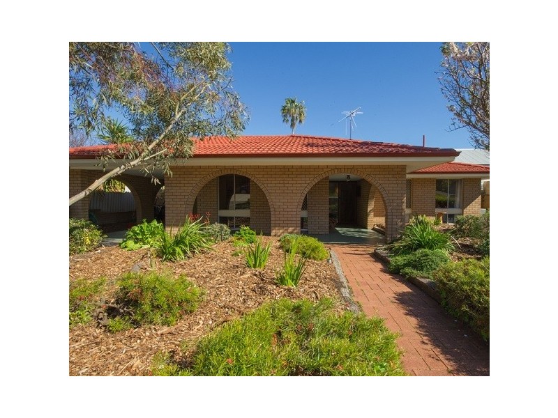 7 Ashbourne Way, Hamilton Hill WA 6163